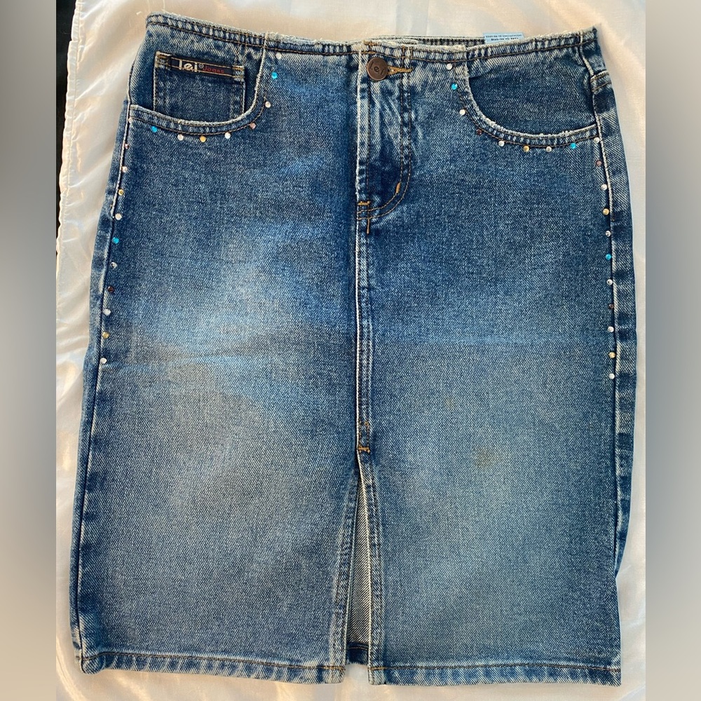 Lei jeans midi skirt blue w/slit & rhinestones Size 1. Excellent condition Used